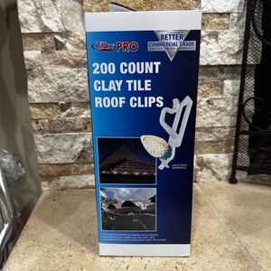 Titan Pro 200 -Pack Commercial grade Clay Tile Roof Christmas Light Clips
